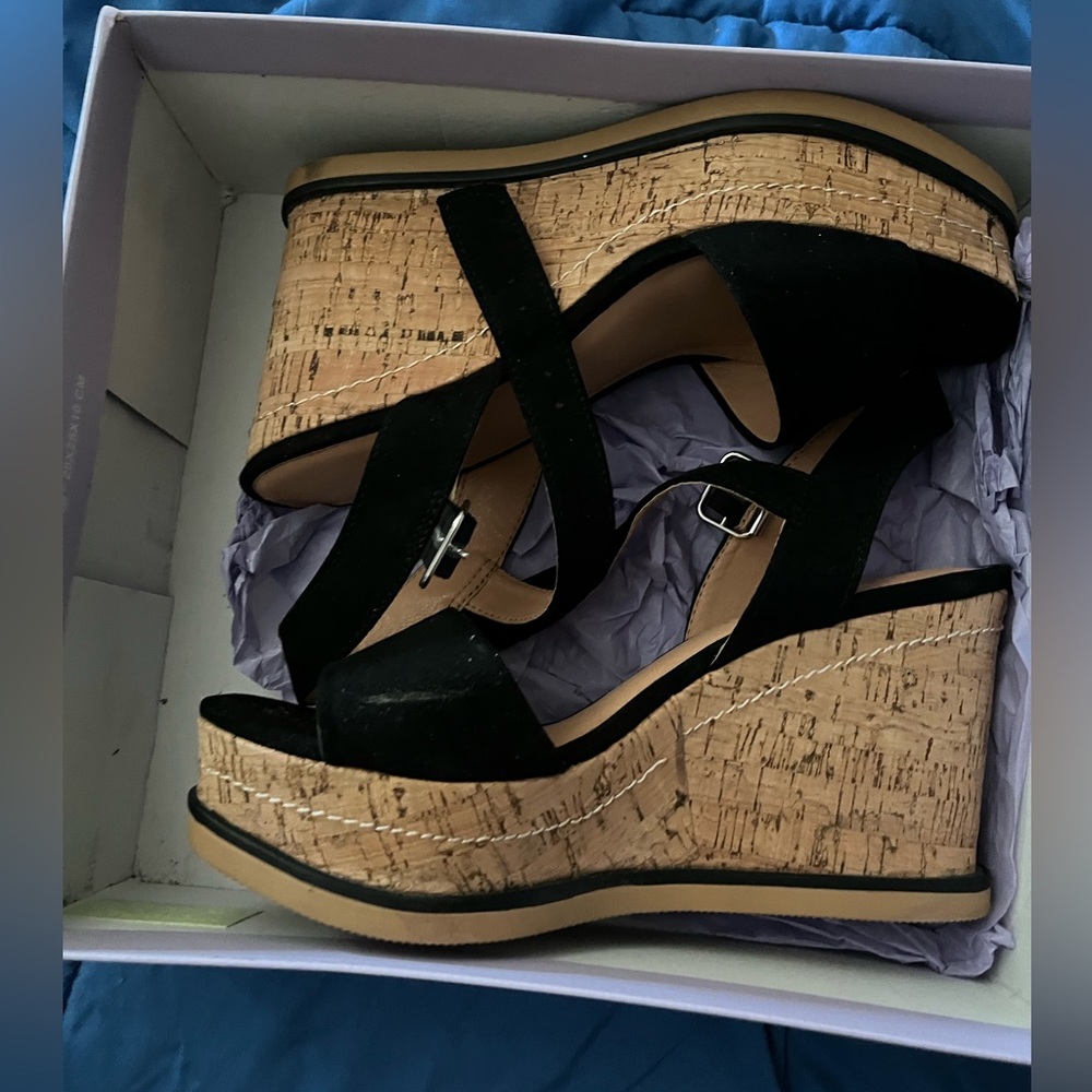 Madden girl wedges